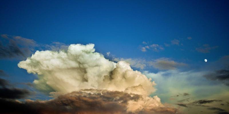 未来主义旅游新地标：探秘鲁多维斯塔酒庄，现代主义建筑如何对话安第斯山景