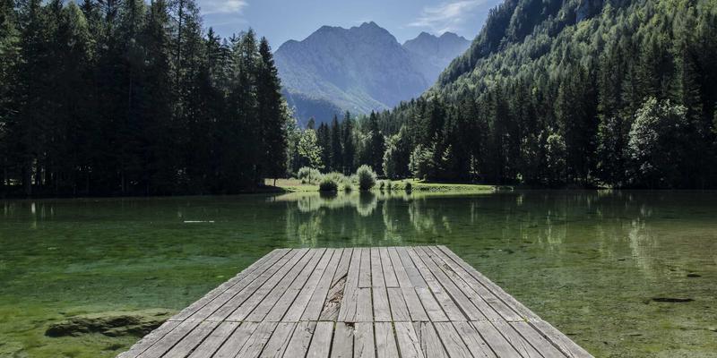 绿色旅行新地标：探秘鲁多维斯塔酒庄的未来主义节水能源管理